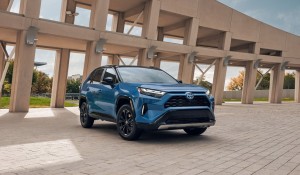 2024 TOYOTA RAV-4 LE